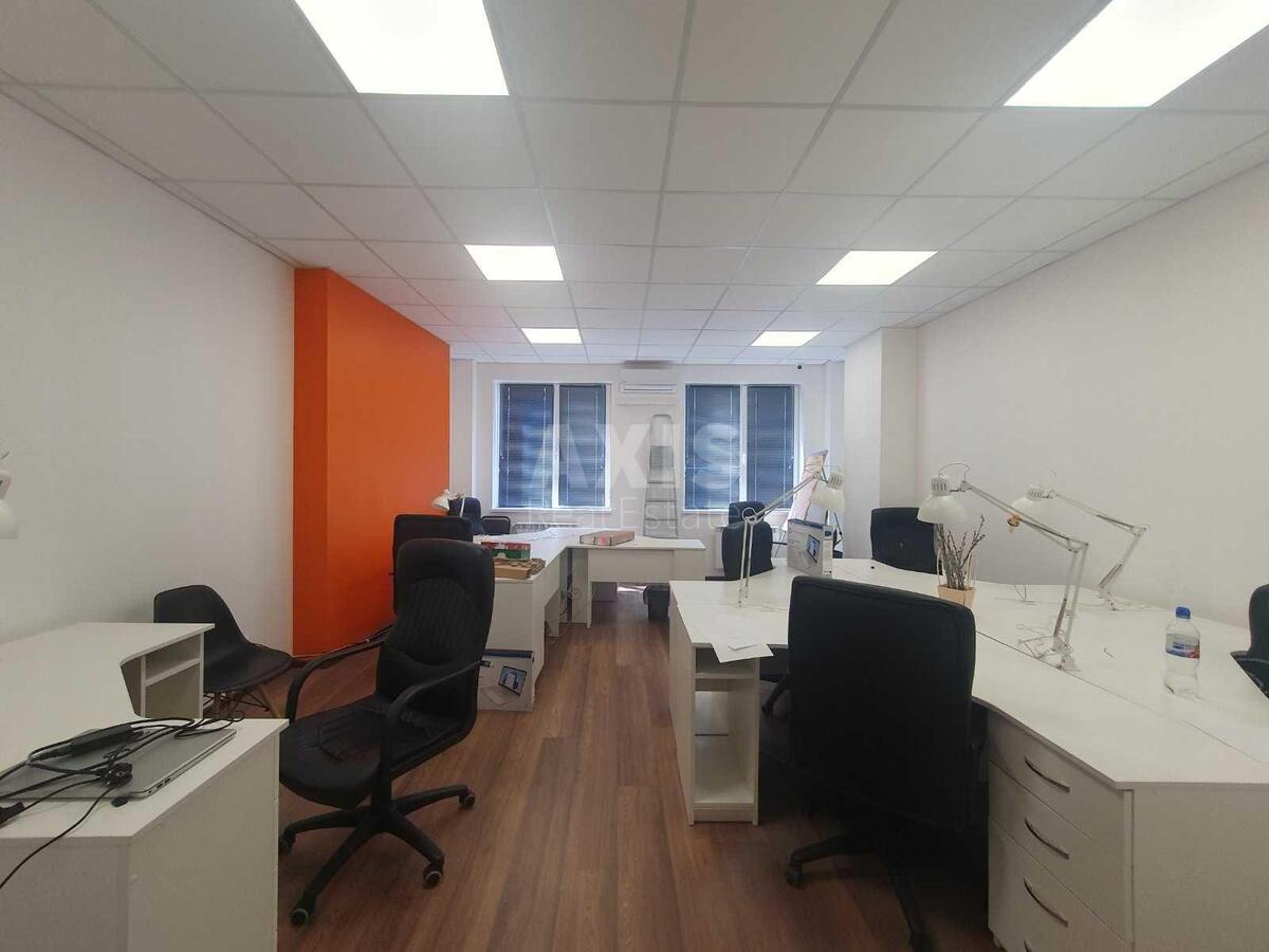 Office vul. Kostjantynivs'ka 75, 218m2630138