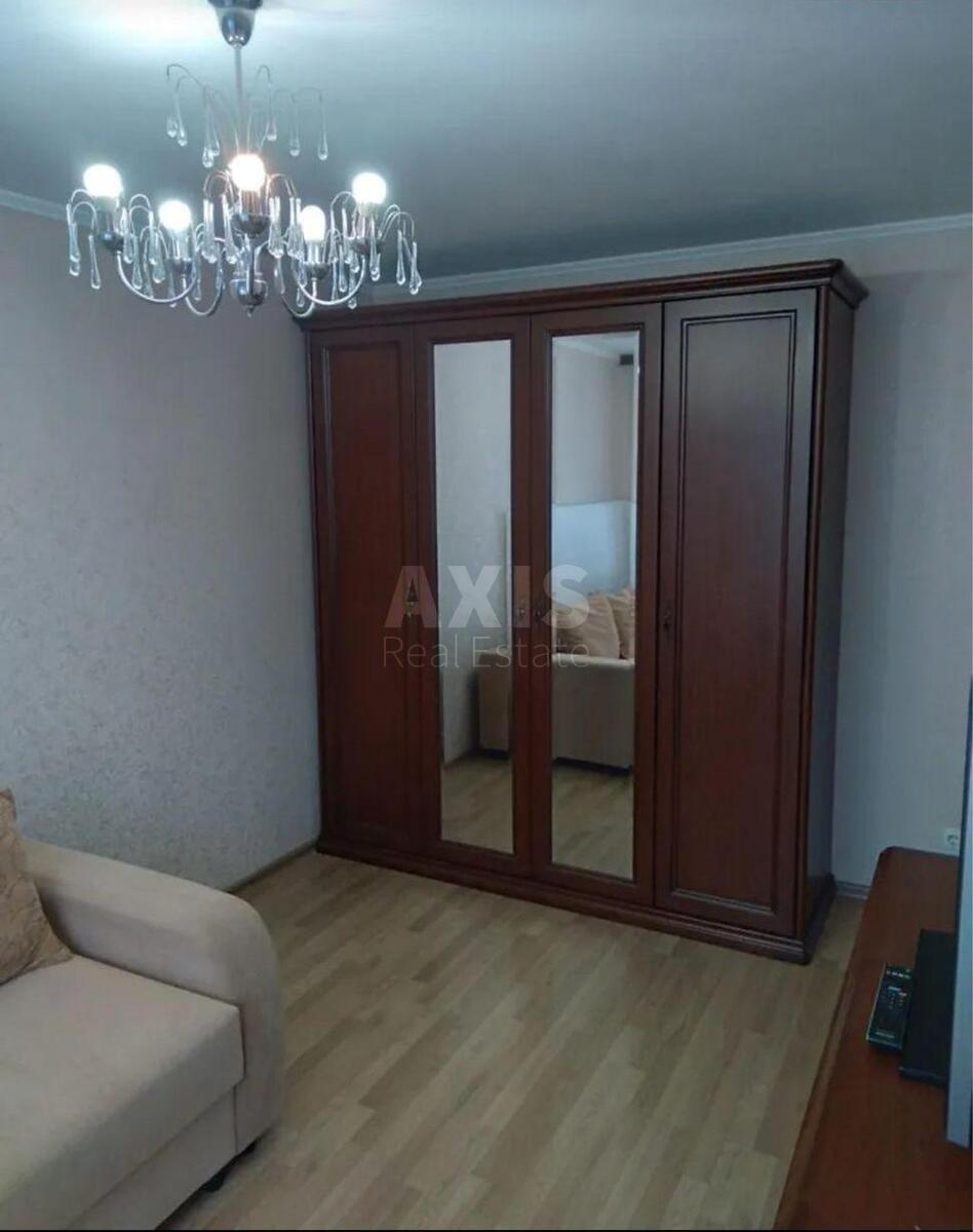 1k apartment vul. Majborody Platona 5/93