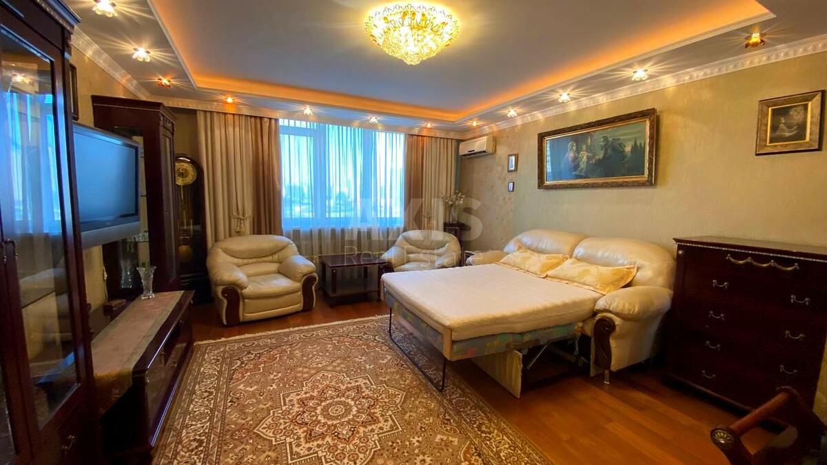 1k apartment vul. Sribnokil's'ka 1632483