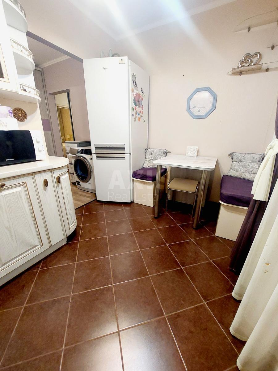 2k apartment vul. Revuc'kogo 18633315