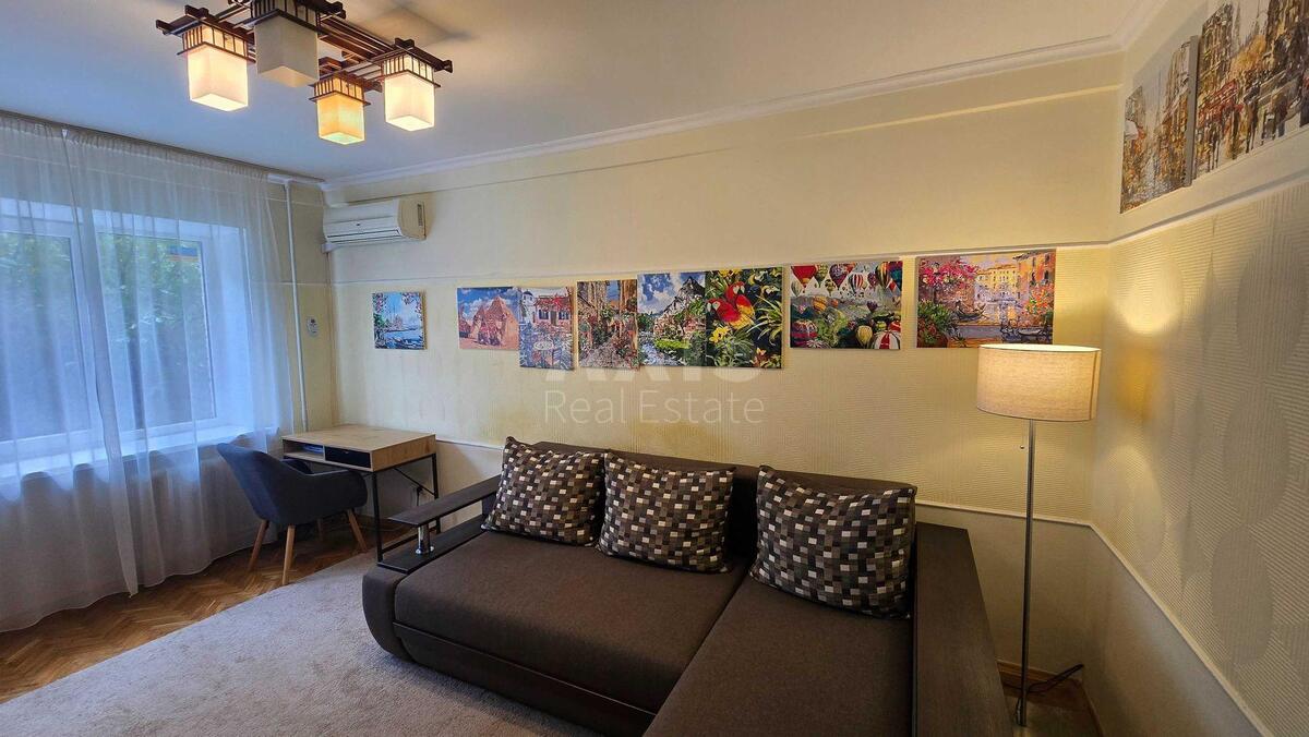 2k apartment vul. Vyborz'ka 17/193