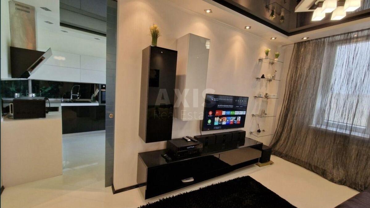 1k apartment vul. Oleny Pchilky 26