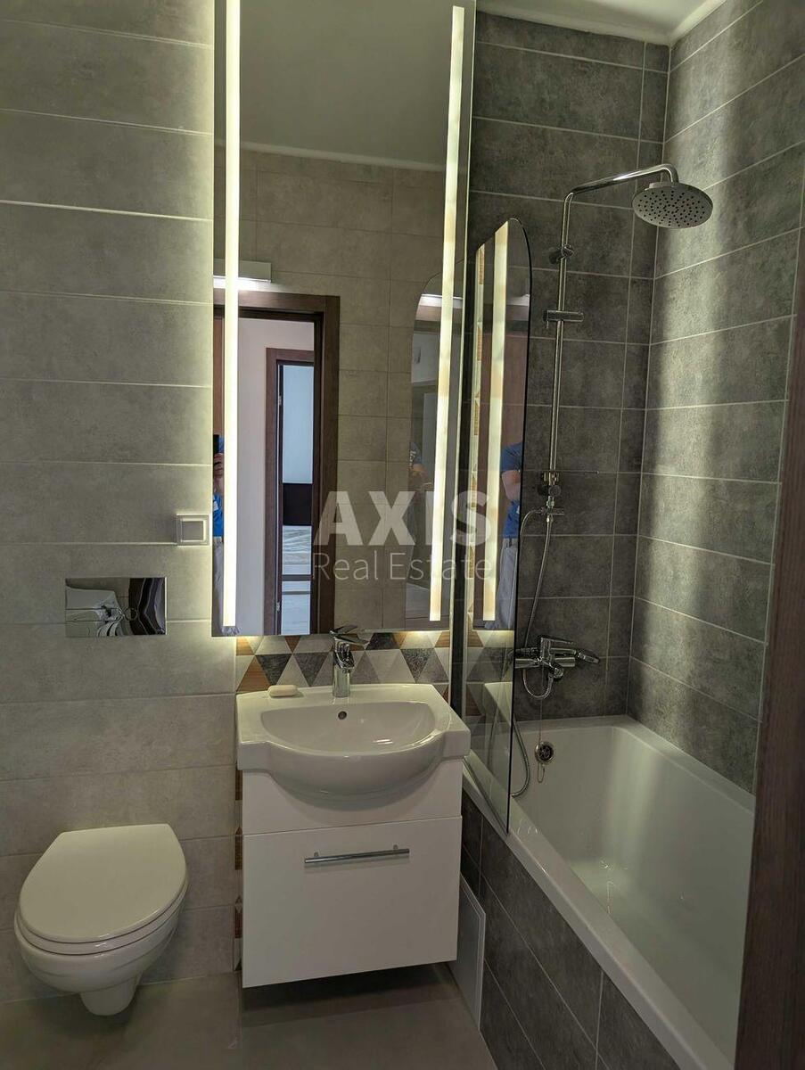 1k apartment pr-t Berestejskij 67559138