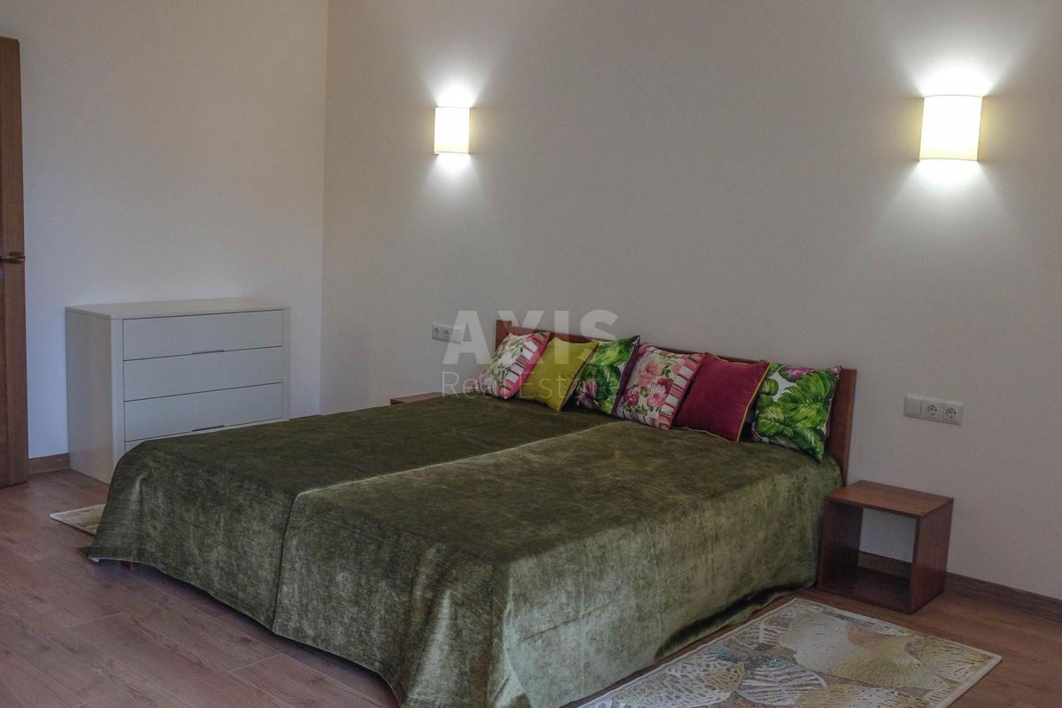1k apartment vul. Lypkivs'kogo Vasylja Mytropolyta 37Б3