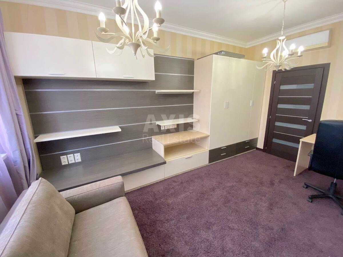 3k apartment vul. Antonovycha 726032610