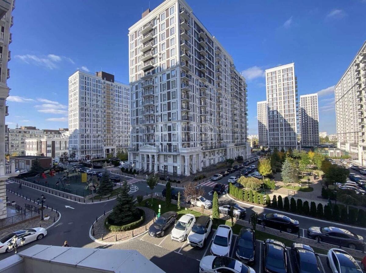 Office vul. Myhajla Maksymovycha 24, 60m27