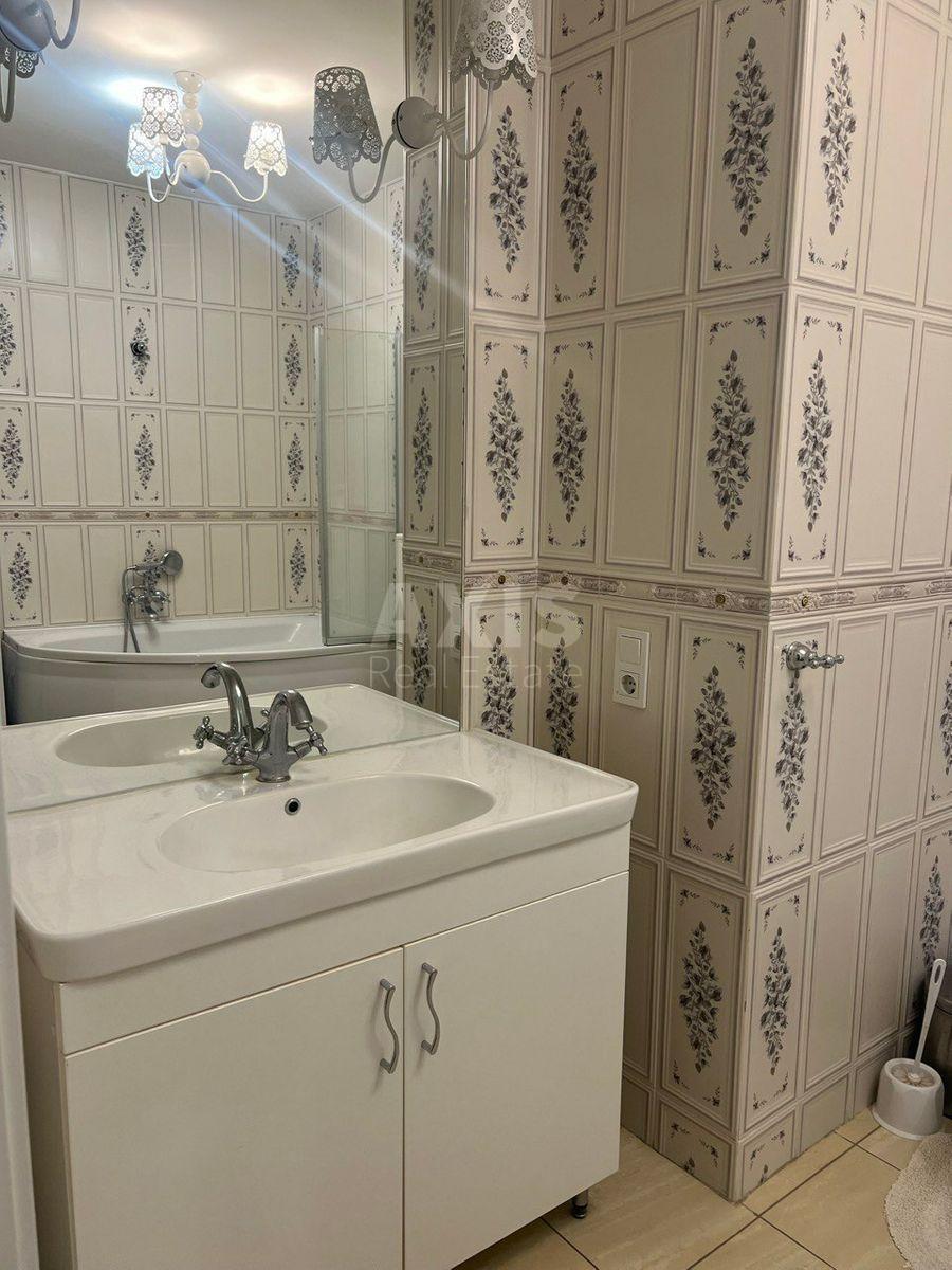 2к квартира пр-т Голосеевский 608