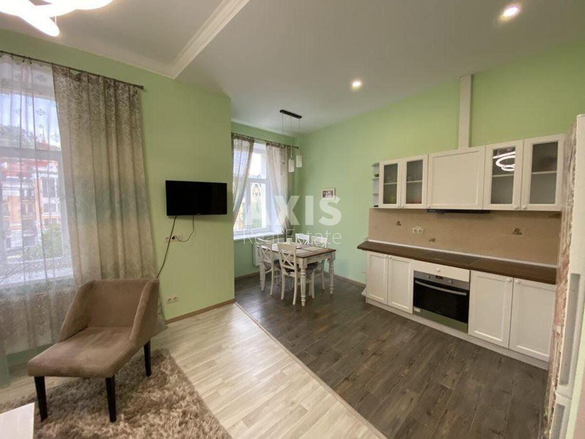 3k apartment vul. Vozdvyzhens'ka 189
