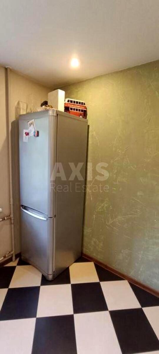 2k apartment pr-t Berestejskij 25614783