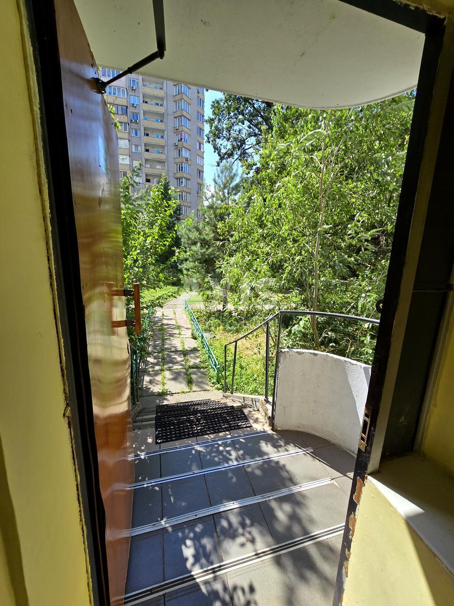 Office vul. Kotel'nykova Myhajla 11, 88m25904011