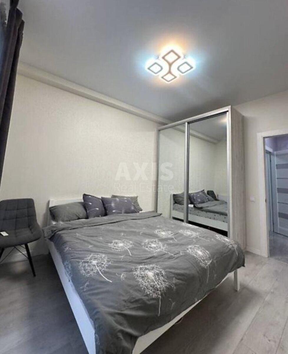 2k apartment vul. Myhajla Maksymovycha 28Д4