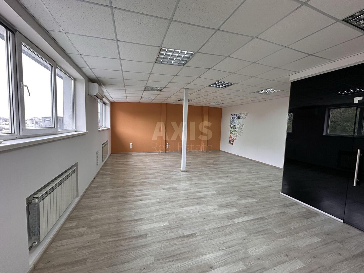 Trade object vul. Tyraspol's'ka 60, 89m2