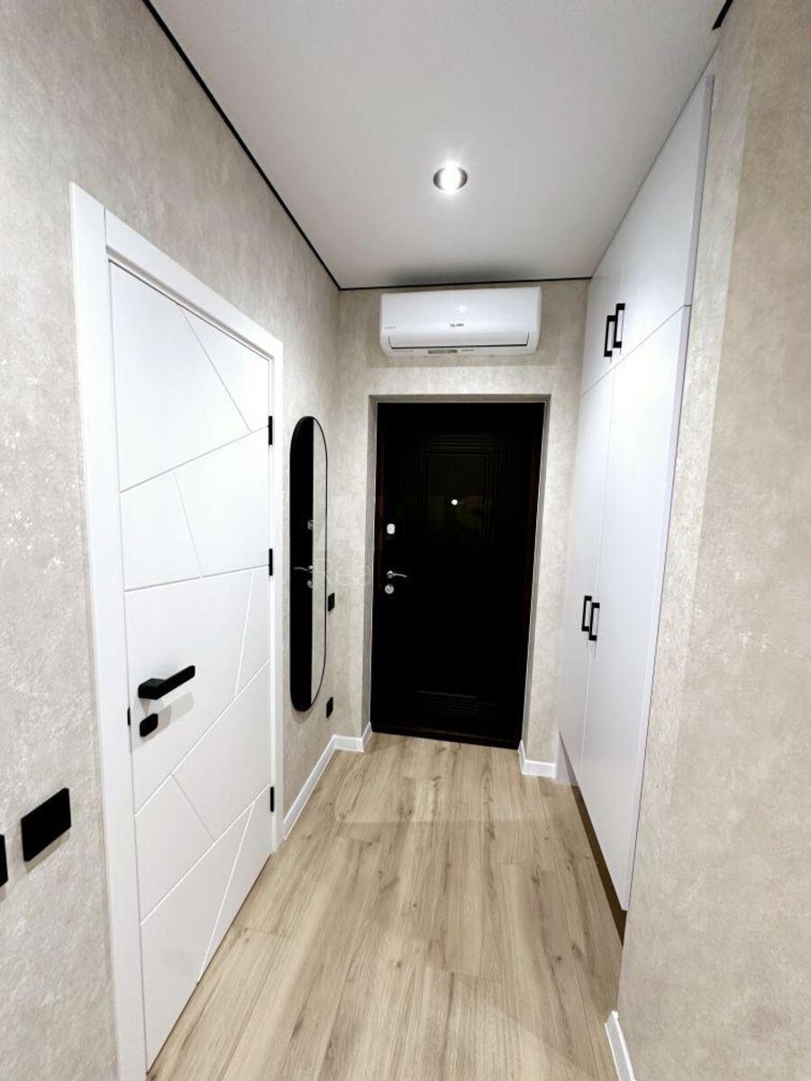 1k apartment vul. Rodyny Kristeriv 14536508