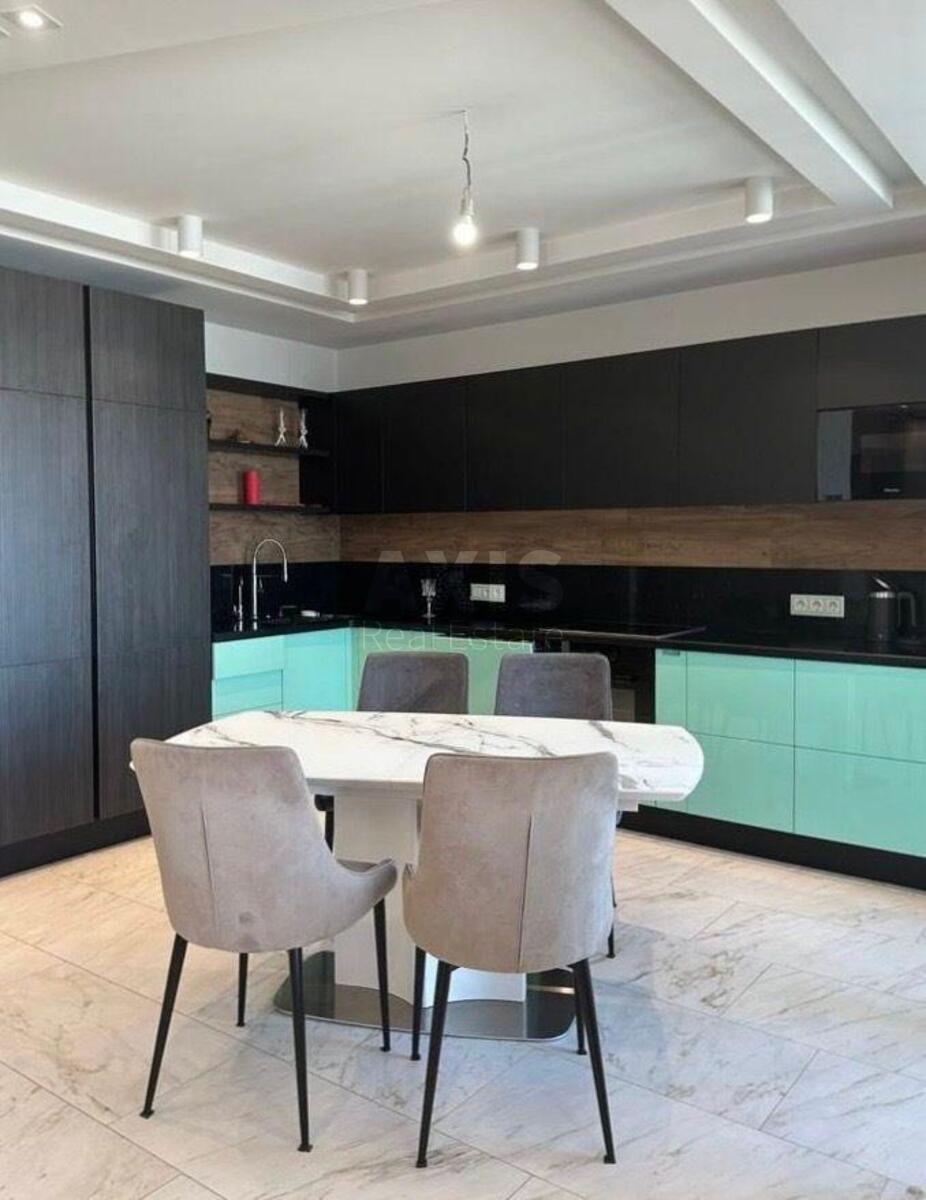 4k apartment vul. Chavdar Jelyzavety 13580371