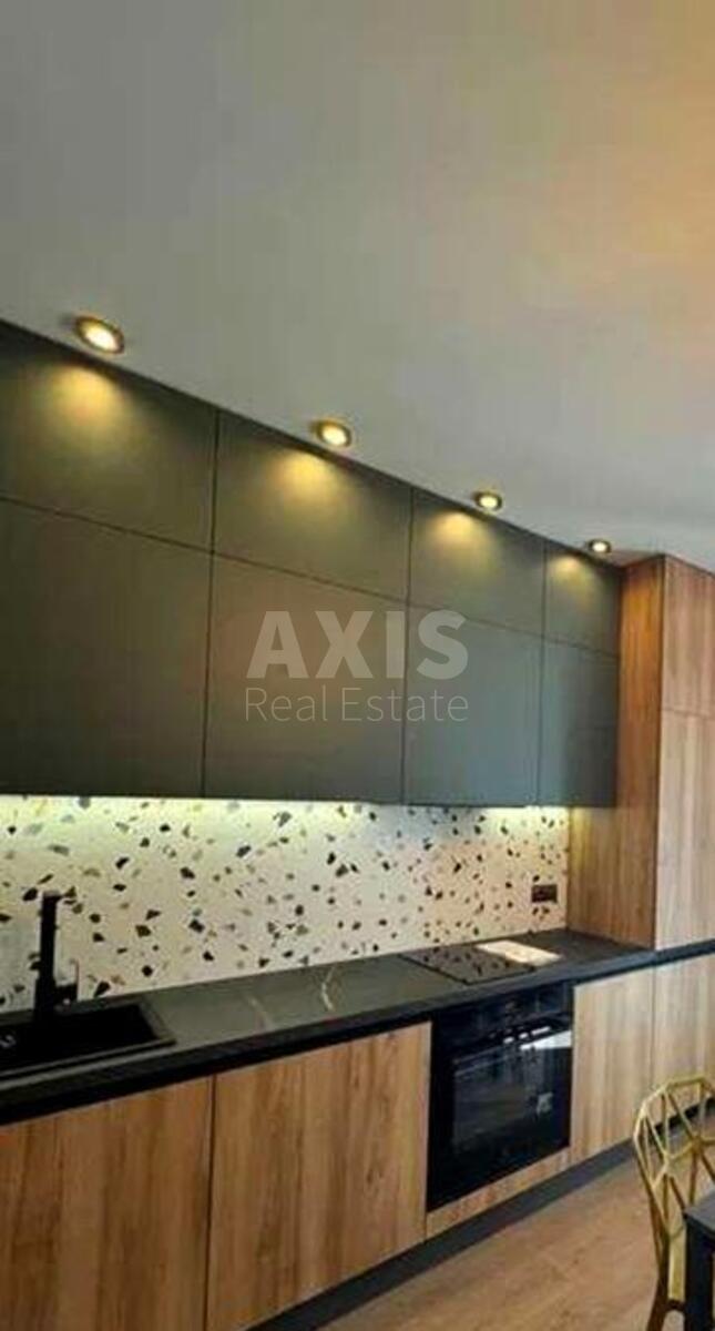 1к квартира вул. Михайла Максимовича 24