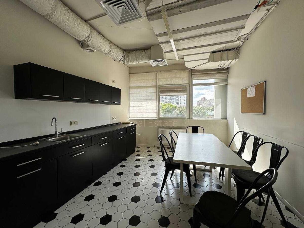Office bul. Lesi Ukrai'nky 23, 232m2572574