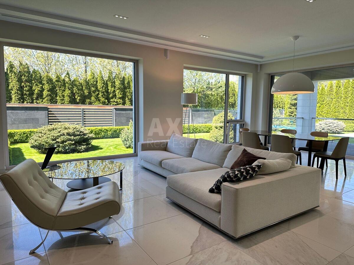 House vul. Central'na, 500m2, Kyiv city577726