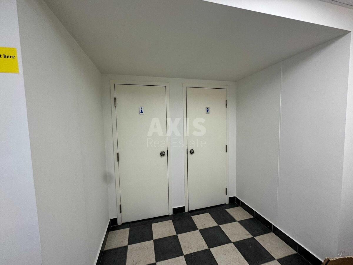 Office vul. Shovkovychna 42/44, 288m29