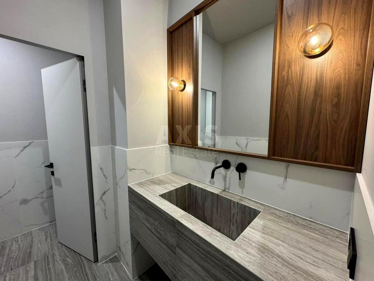 Office vul. Bul'varno-Kudrjavs'ka 15Є, 170m2593267
