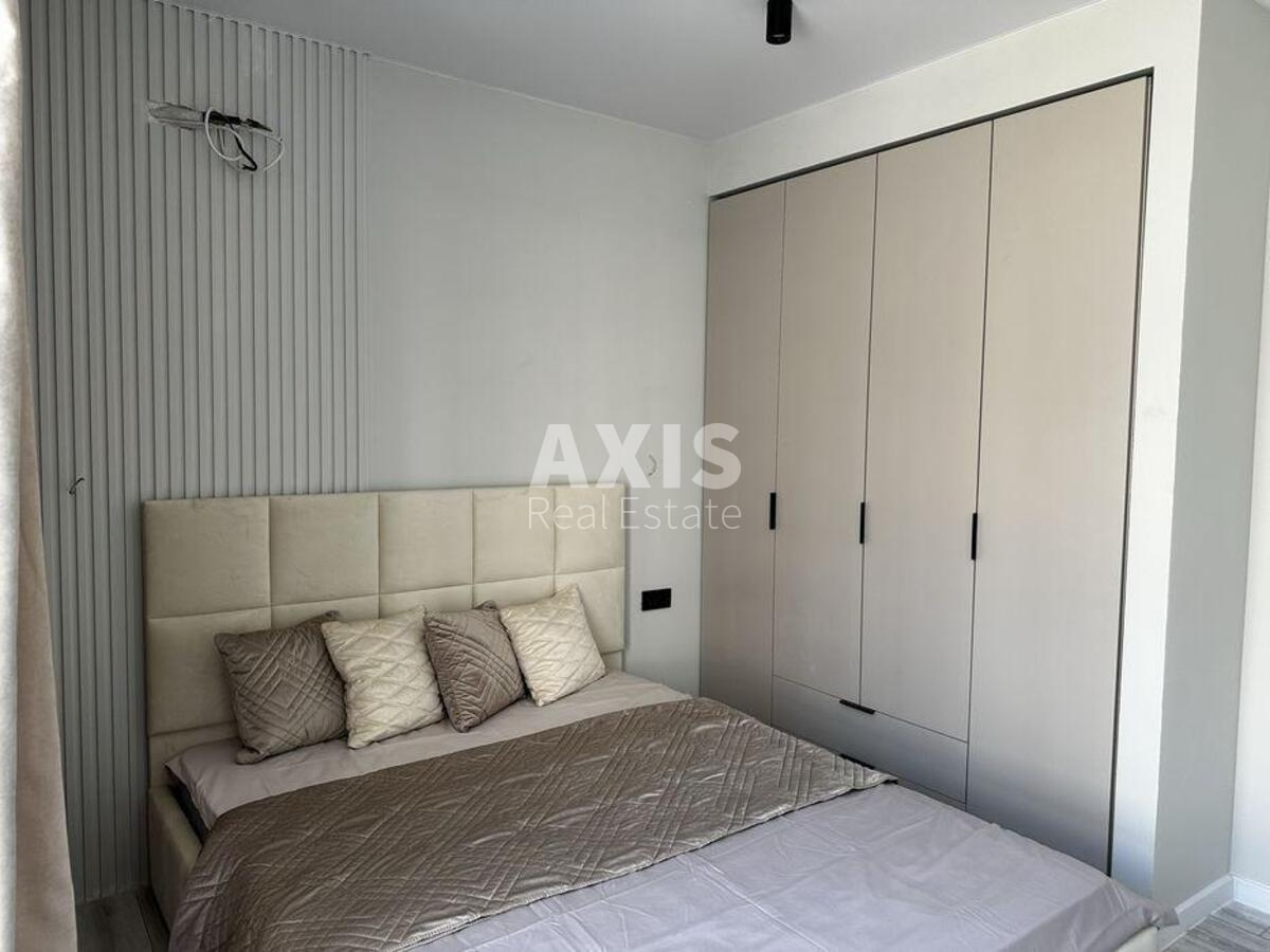 2k apartment vul. Vsevoloda Zmijenka 34/211