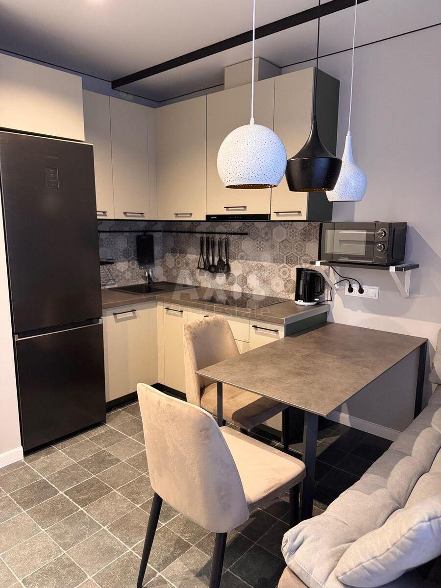 1k apartment pr-t Povitroflots'kyj 56