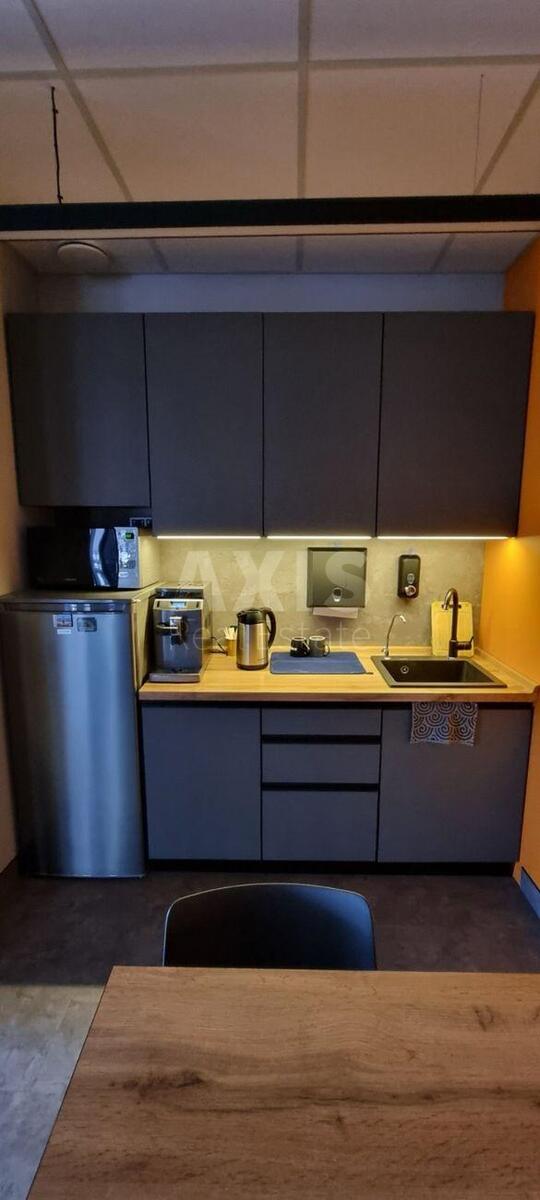 Office vul. Kostjantynivs'ka 75, 114m24