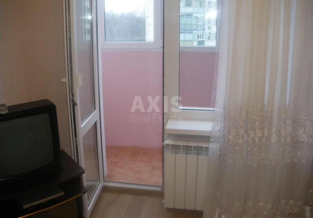 1k apartment vul. Majborody Platona 5/94