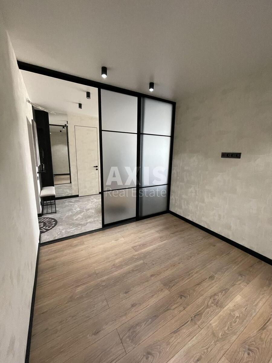 2к квартира ул. Богатырская 3211