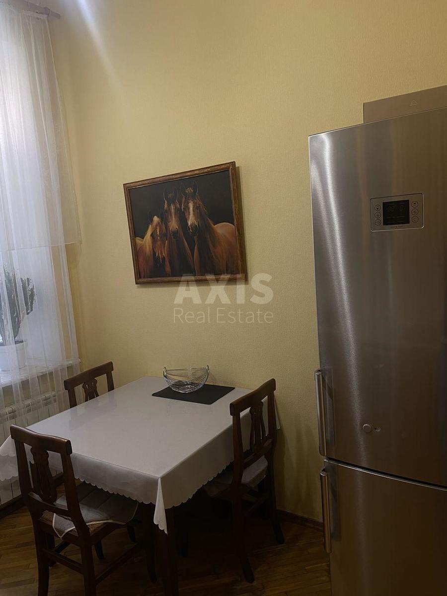 2k apartment vul. Zhyljans'ka 343