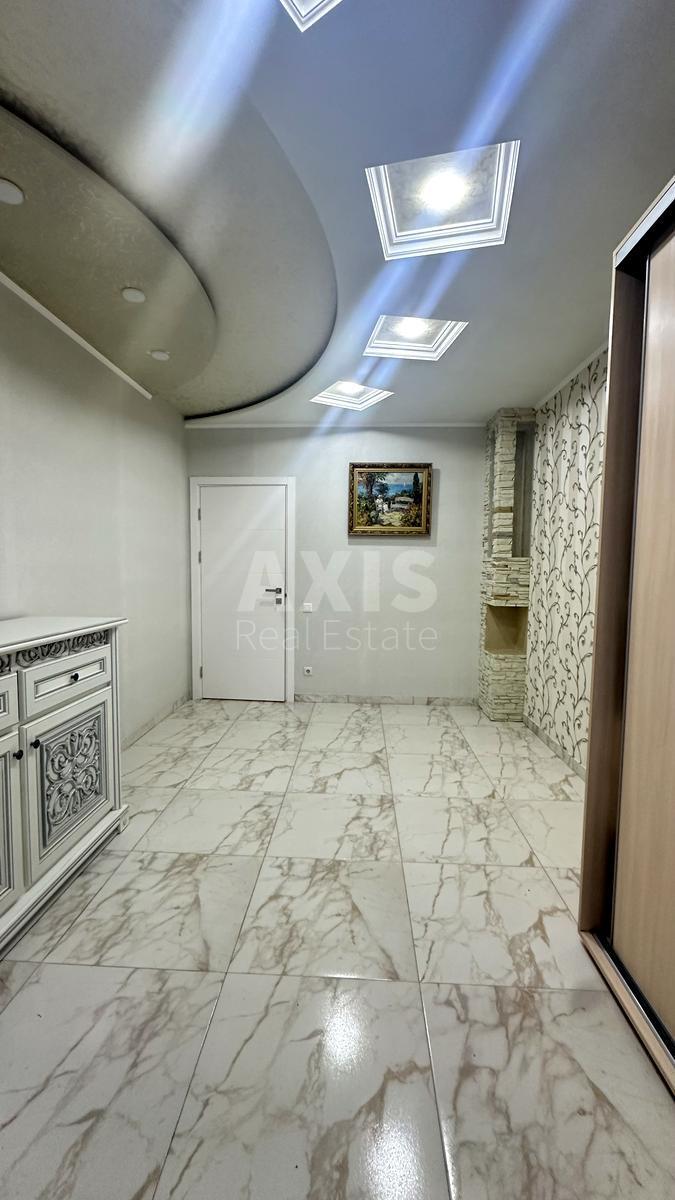 4k apartment vul. Yulia Zdanovska 52/36263717