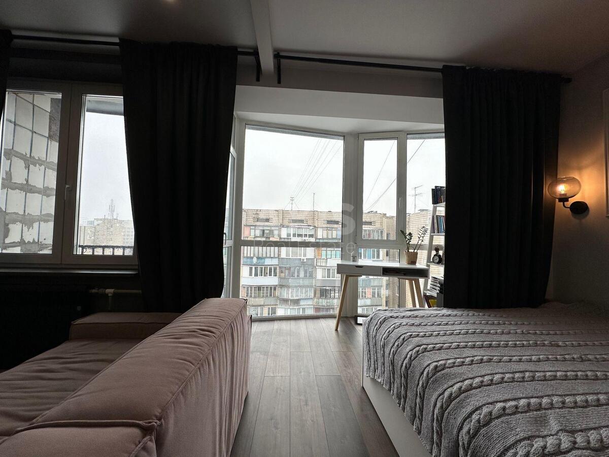 1k apartment vul. Mel'nykova 89580367