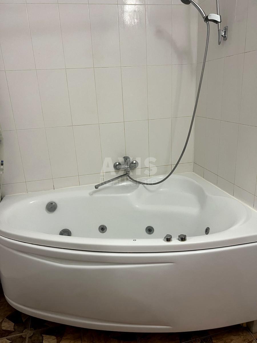 3k apartment vul. Sribnokil's'ka 16243815