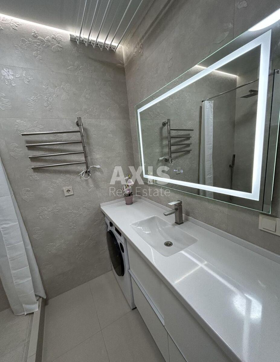 2k apartment vul. Glybochyc'ka 739