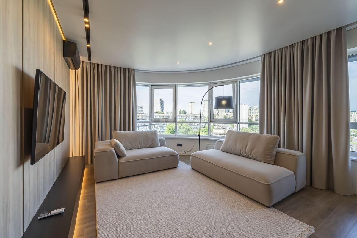 3k apartment prov. Uzhgorods'kyj 4/1576084