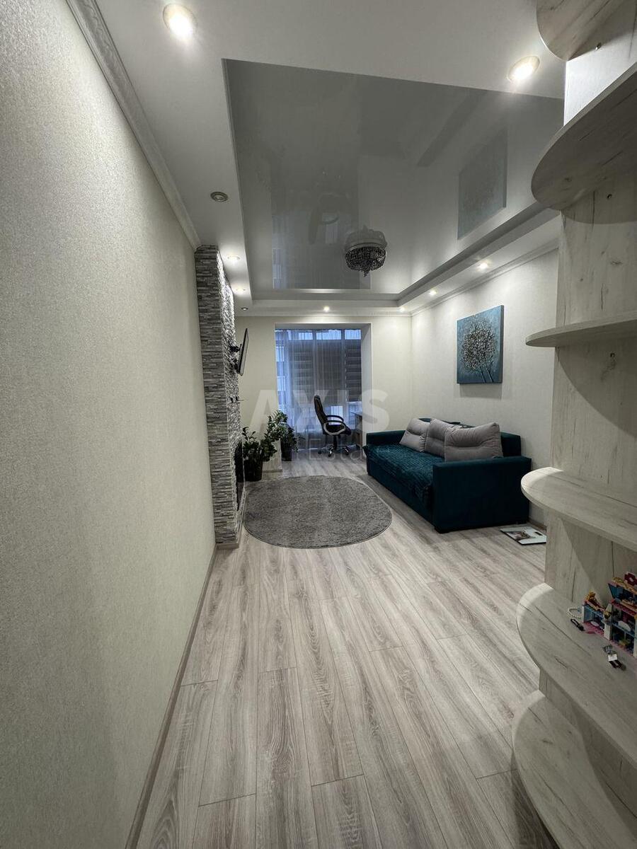 2k apartment vul. Radystiv 32619440