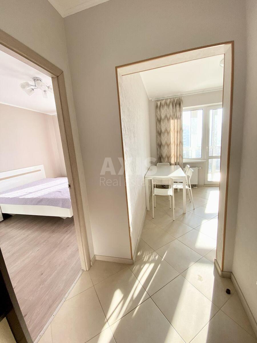 1k apartment vul. Petra Kalnyshevs'kogo 147