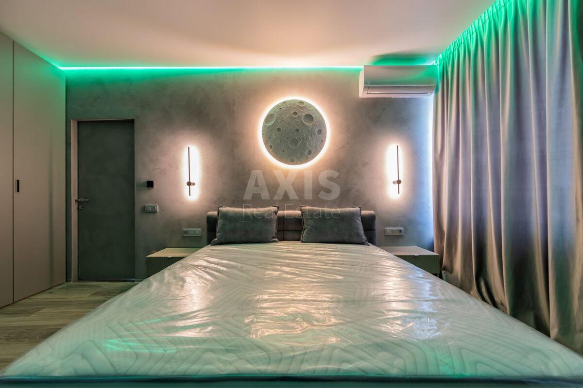 4k apartment pr-t Peremogy 11584533