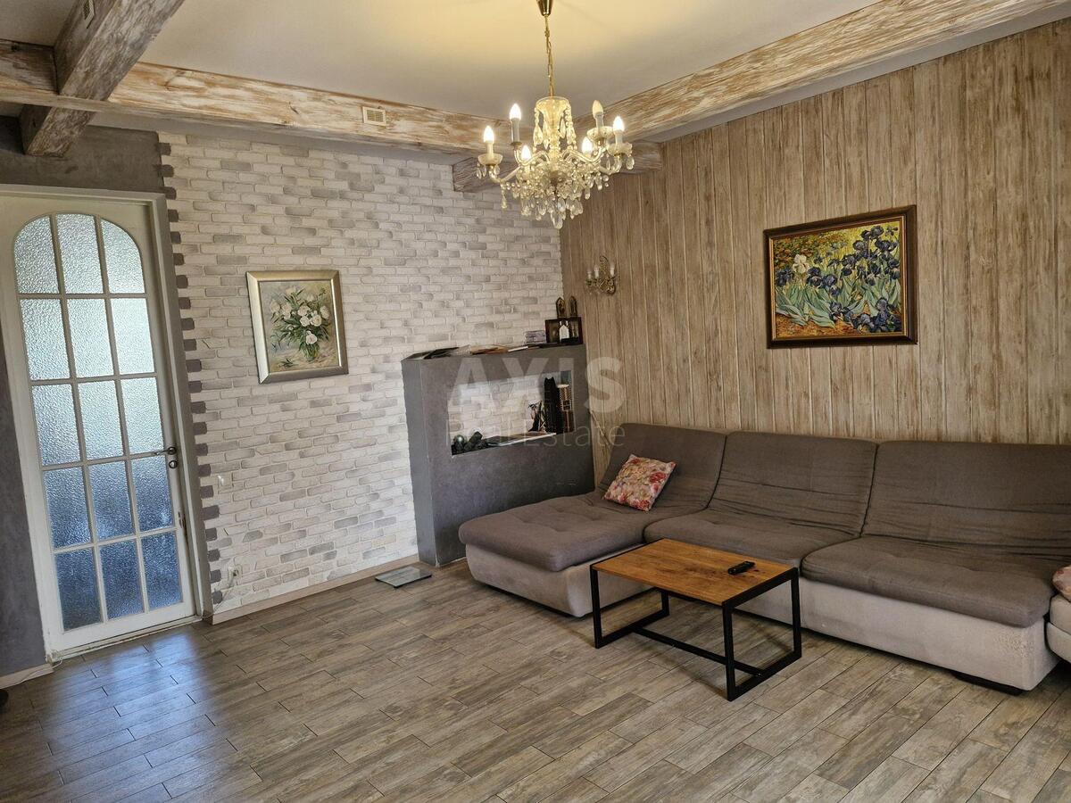 4k apartment vul. Iskrivs'ka 113
