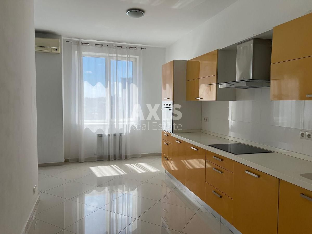 Office vul. Pavlivs'ka 26/41, 150m241671