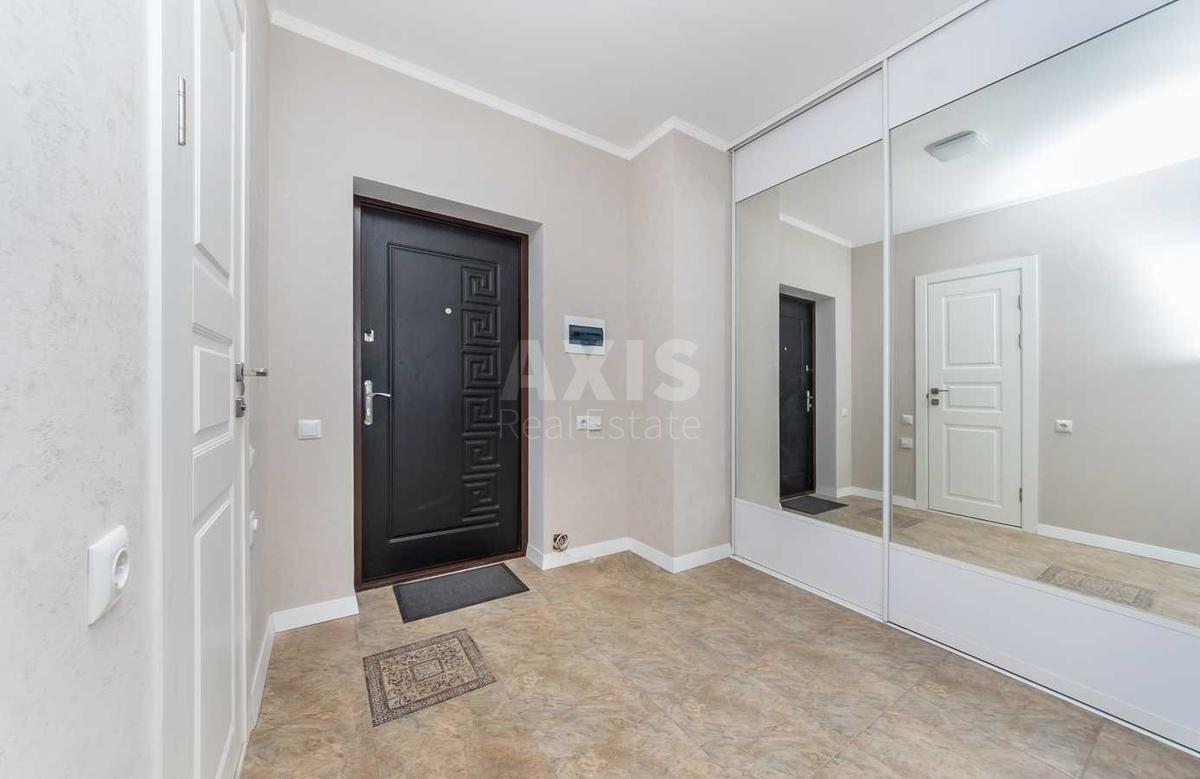 2k apartment vul. Glybochyc'ka 135