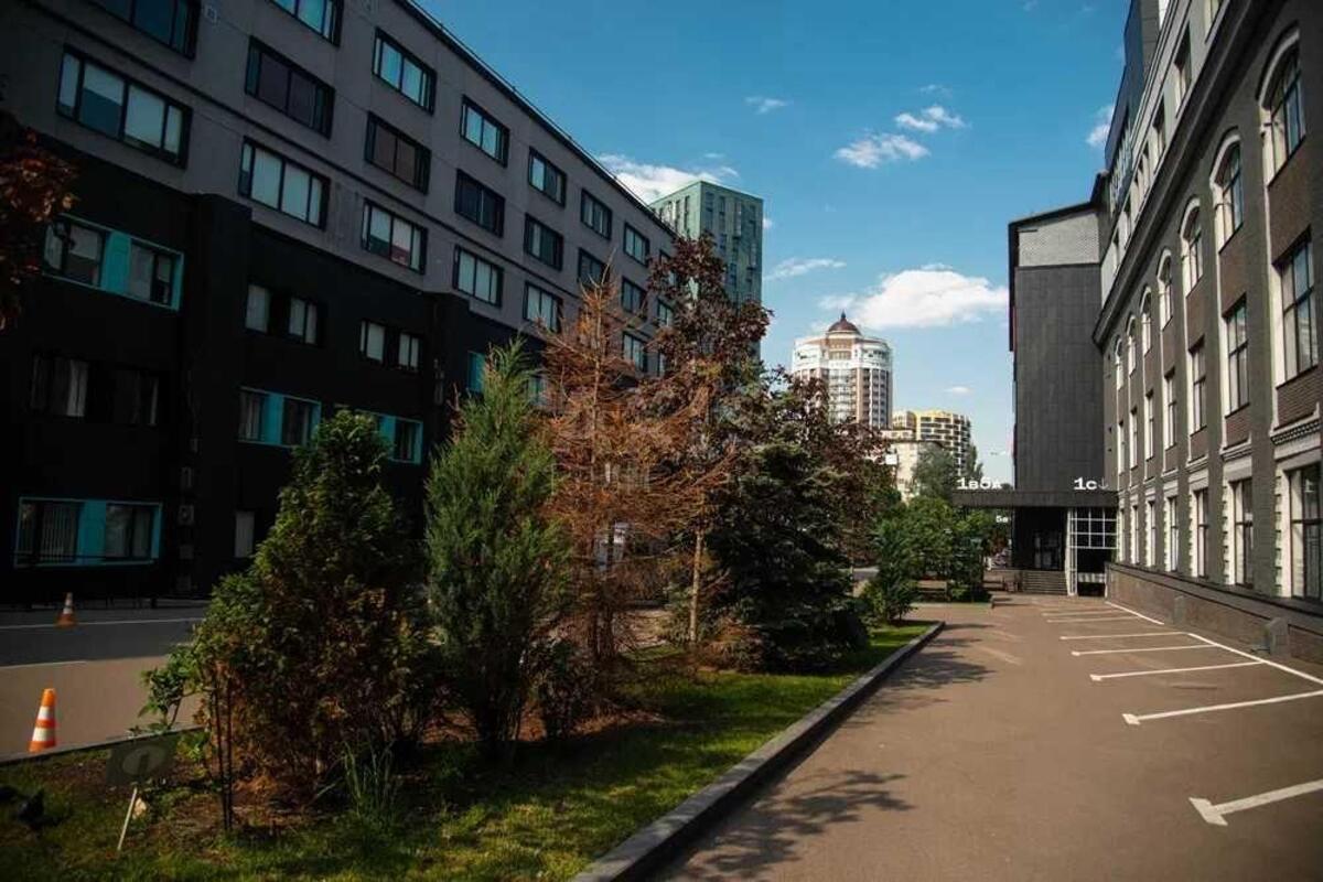 Office vul. Pymonenka Mykoly 13, 268m2596808