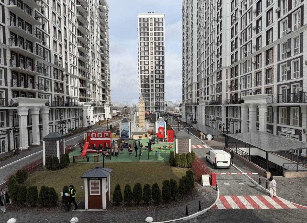 Trade object vul. Myhajla Maksymovycha 24, 20m24