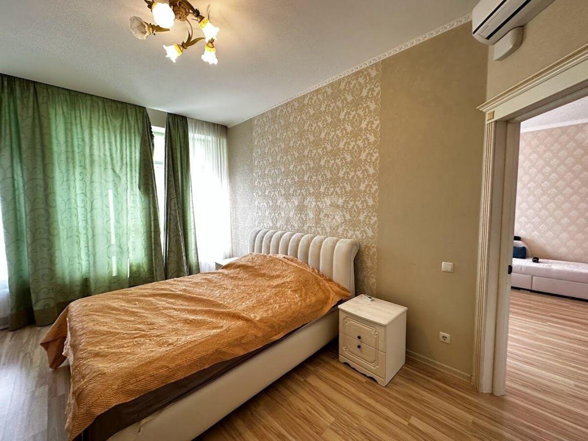 2k apartment uzv. Klovs'kyj 70