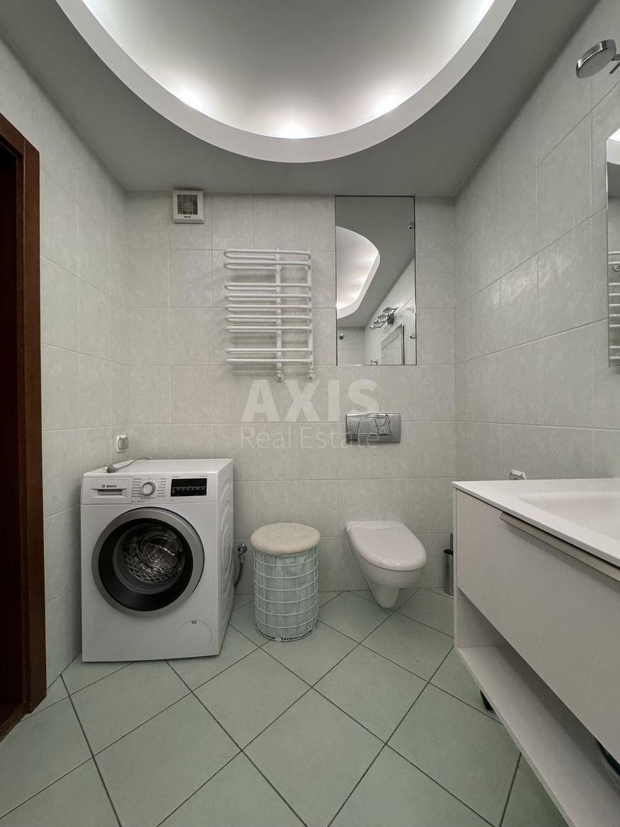 4k apartment vul. Knjazhyj Zaton 1110