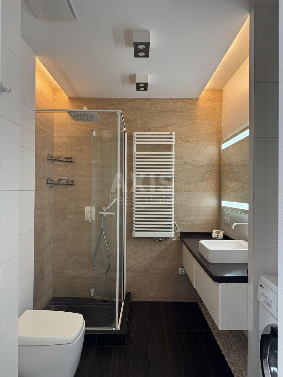 3k apartment nab. Dniprovs'ka 254