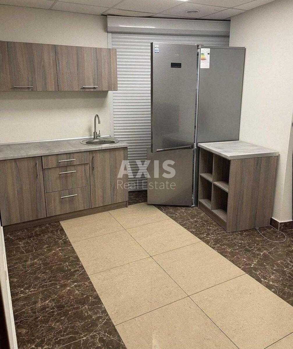 Office vul. Saksagans'kogo 40/85, 256m2553344