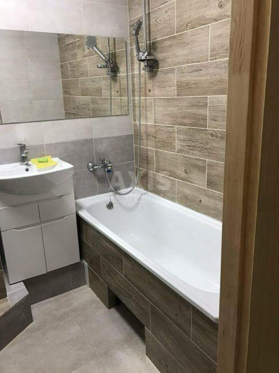 1k apartment vul. Dragomanova 1К6