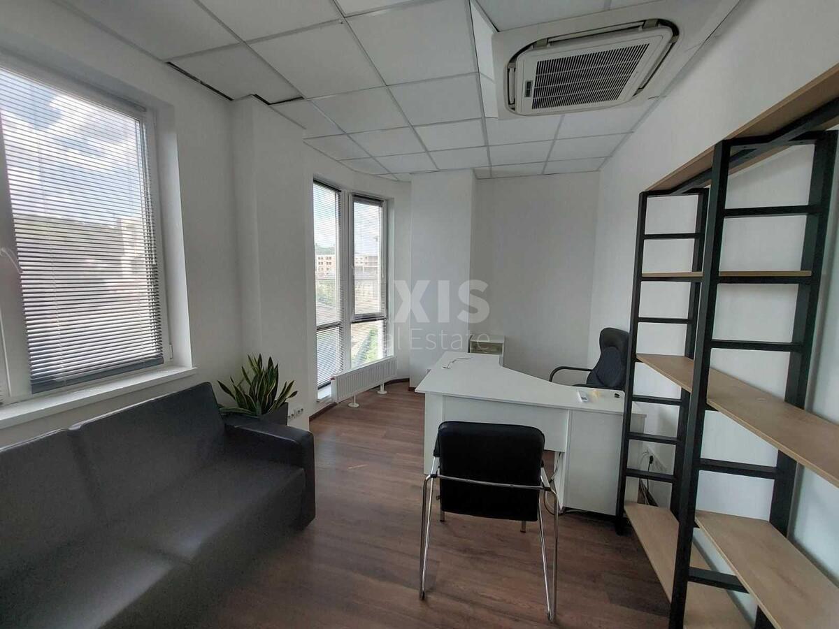 Office vul. Kostjantynivs'ka 75, 218m22