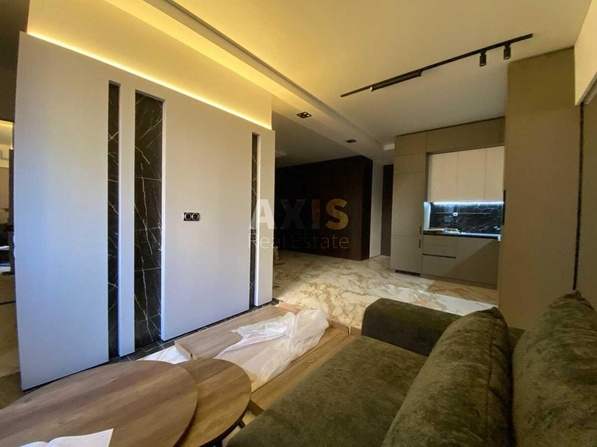 1k apartment vul. Dragomyrova Myhajla 14А3