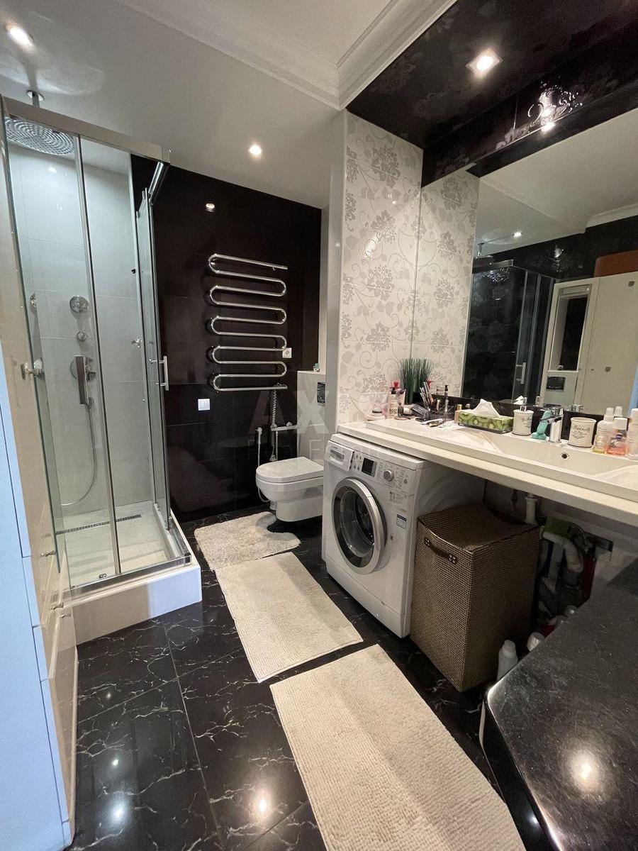 3k apartment pr-t Lobanovs'kogo 4Г4